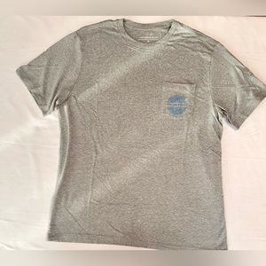 Vineyard Vines T-shirt